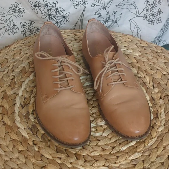 Vionic Weslyn Tan Leather Oxfords Lace-Up Loafers - Picture 3 of 10